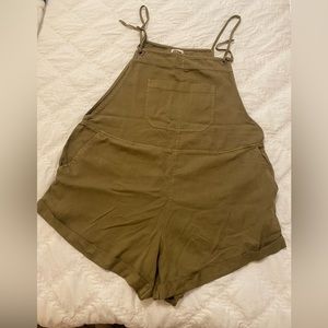 Super cute army green romper!